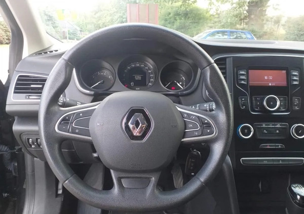 Renault Megane cena 29900 przebieg: 32000, rok produkcji 2019 z Korsze małe 172